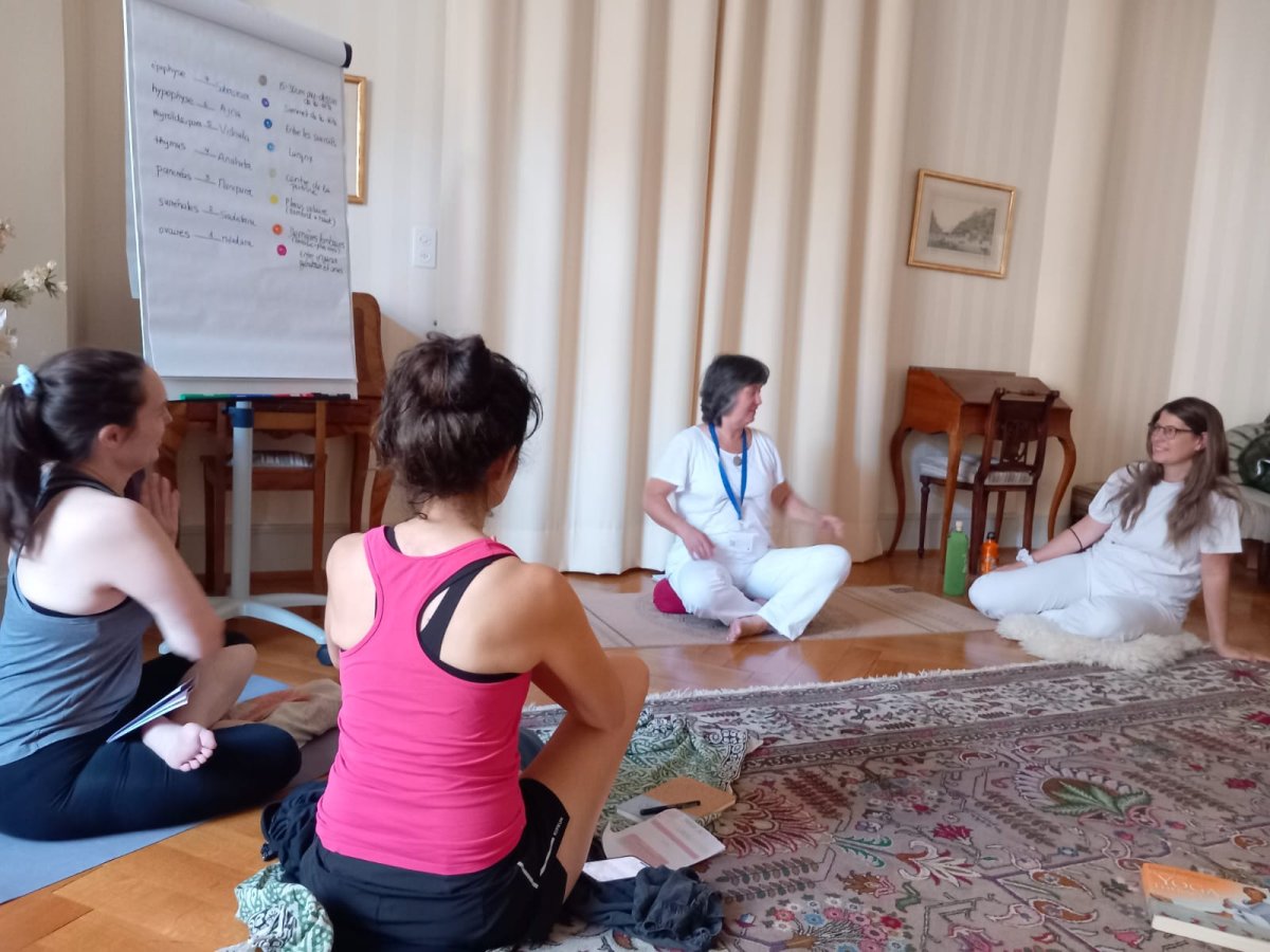 Atelier donné lors du festival de kundalini yoga à Caux début juillet 2025